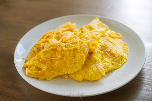 Fresh scrambled eggs for breakfast